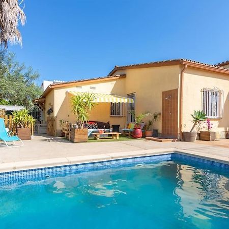 S46-Casa De Vacaciones Climatizada Con Piscina, En El Centro Junto Al Mar, Barbacoa Y Wiifi Empuriabrava Exterior photo